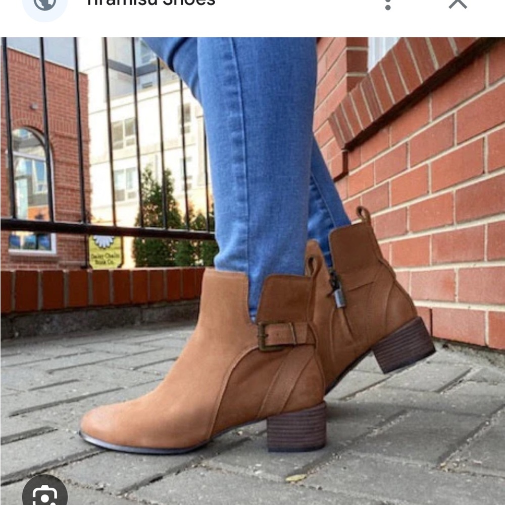 VIONIC Sienna leather ankle boots